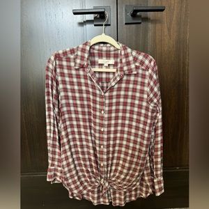 Women’s plaid top.